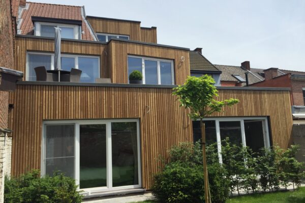 Gerenoveerde rijwoningen Kapucijnenvest Lier — BOCO bouwcoördinatie
