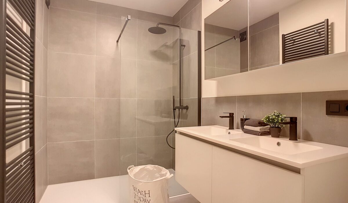 Gerenoveerd appartementsgebouw Draaiboomstraat Wommelgem — BOCO bouwcoördinatie